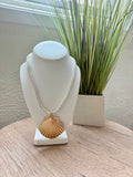 Shell Necklace with gold pearls