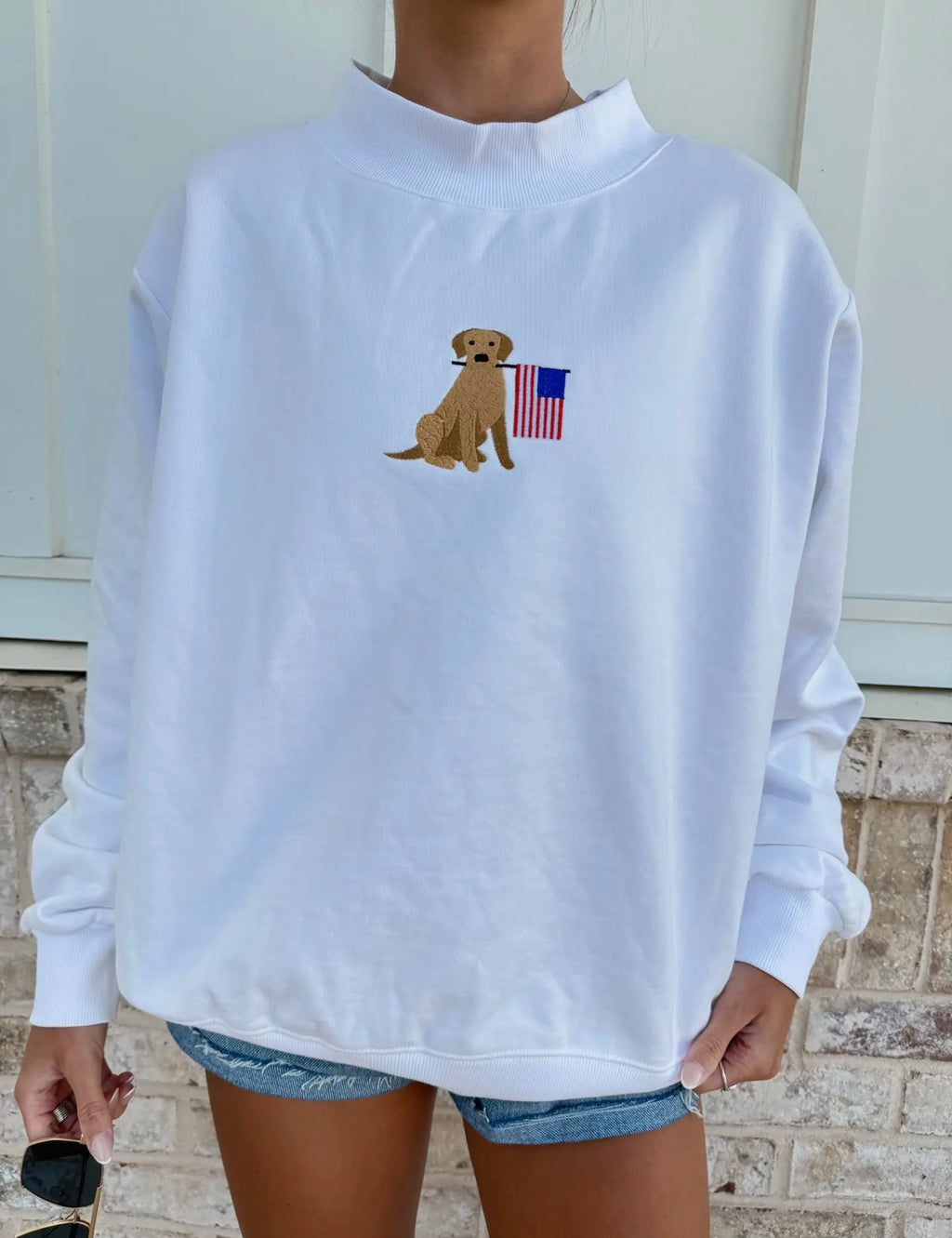 American Dog Mock neck-White