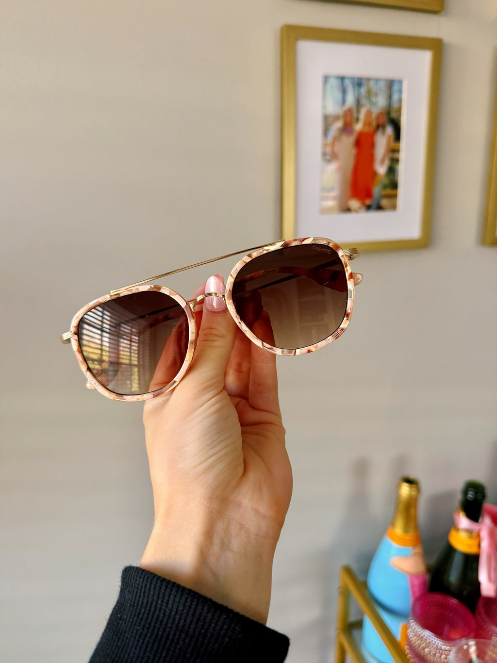 Freyrs Sunglasses-Pink Pearl