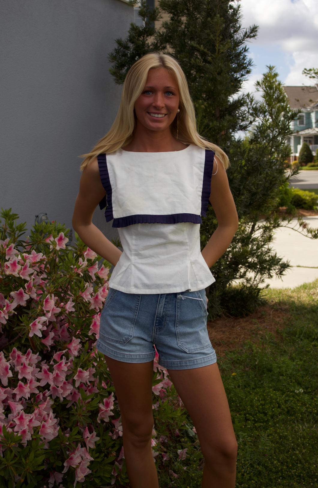 The Yoke Top-White and Navy